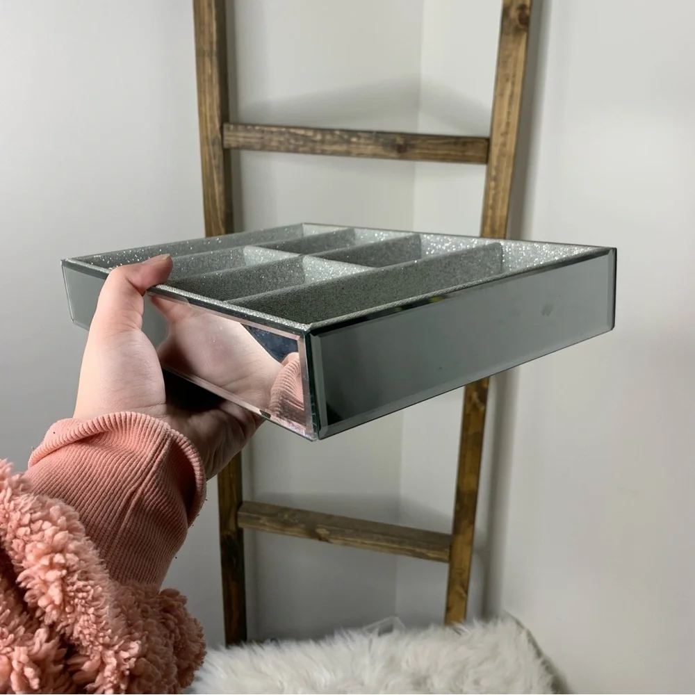 Sparkly Silver Jewelry Organizer